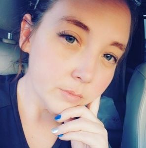 Meet your Posher, Sabrina